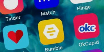 Tình yêu mùa COVID – Cách các app hẹn hò thích ứng