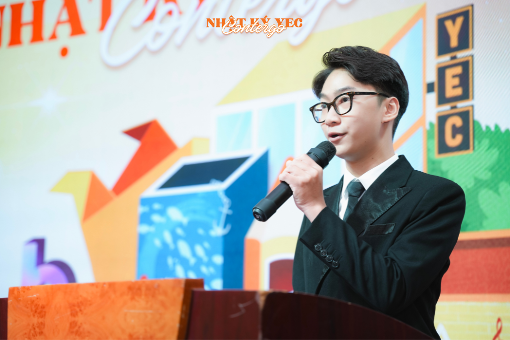 Chủ nhiệm CLB thế hệ thứ 23 - anh Nguyễn DUy Khánh có đôi lời phát biểu